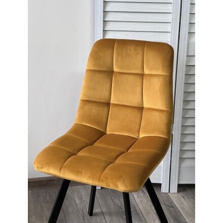Стул CHILLI SQUARE BLUVEL-68 желтый, велюр / черный каркас М-City 