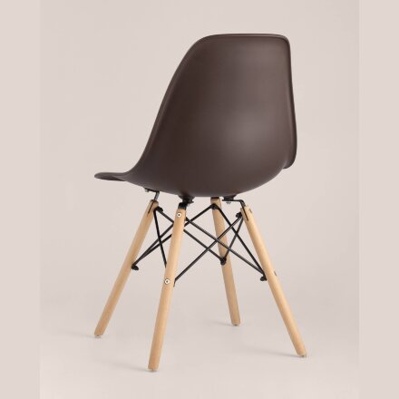 Стул Eames DSW коричневый 
