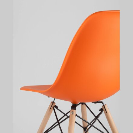 Стул Eames DSW оранжевый 